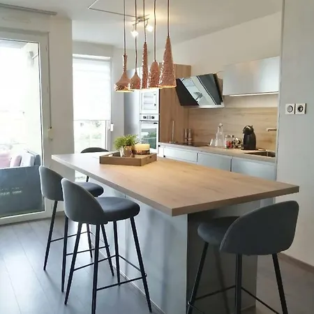 Emilie Apartment